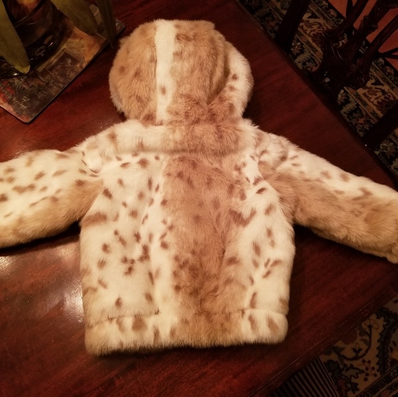 LUXE FUR FAUX SNOW LEOPARD JACKET - Picture 3 of 10